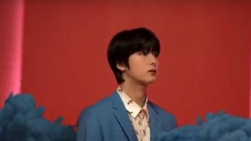 Paul Smith Rabbit Print Shirt usado por Jooheon en YOU CAN'T HOLD MY HEART Official Music Video by Monsta X