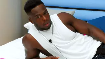 The tank top linen mixed white worn by Kelz in Seduction High Voltage