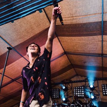 Soulland Zev Black Silk Shirt worn by Zak Abel on his Instagram account @zakabel