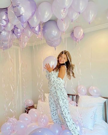 Mason Gris Sleepy Jogging porté par Hannah Ann Sluss Instagram Pic 25 avril 2020