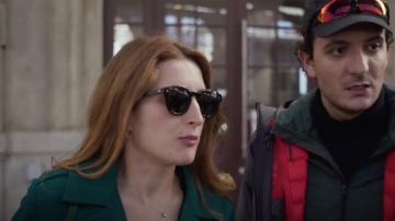 Sunglasses black Ray-Ban Wayfarer worn by Sandrine (Julia Piaton) in It's Life