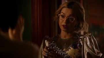 Flo­ral Silk Dress worn by Pepper Smith (Julia Chan) in Katy Keene Season 1 Episode 10