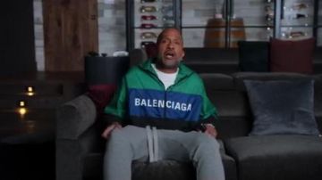 Chaqueta Colorblock usada por Kenya Barris (Kenya Barris) en #blackAF Temporada 1 Episodio 5