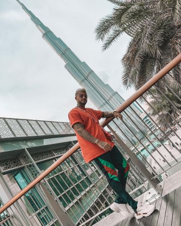 El bolso rojo Supreme que lució Thibault García en su cuenta de Instagram @thibaultgarcia