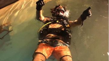 Bañadores usados por John B (Chase Stokes) en Outer Banks (S01E01)