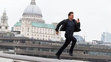 Navy T-Shirt worn by Ethan Hunt (Tom Cruise) in Mission: Impossible - Fallout