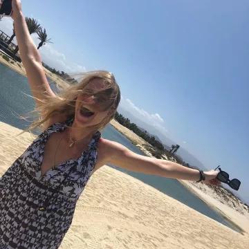 La robe imprimée sans Manche de Gwyneth Paltrow sur son compte Instagram @gwynethpaltrow