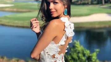 Blanc Dentelle Robe portée par Hannah Ann Sluss dans Le Bachelor Saison de 24