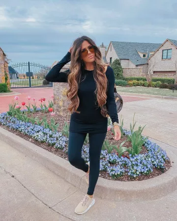 Louis vuitton Monogram Bumbag de Emily sur l'Instagram account @emilyanngemma