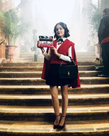 Cole Haan Larue Grand Haras de la Pompe porté par Lucy Hale sur son Instagram account @lucyhale