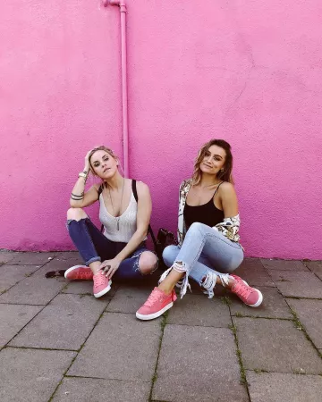 El par de zapatillas Puma Suede Bow que lleva Emy Ltr en su cuenta de Instagram @emy_ltr