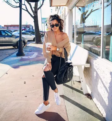 Ankle Jeans Black de Emily en la cuenta de Instagram @emilyanngemma