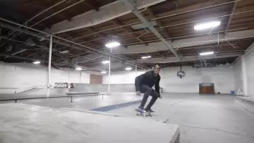 Nike SB Zoom Janoski Mid RM Chaussures Hommes portés par Lil Wayne dans son Piano Piège et Pas Moi (official Music Video)