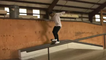 Balenciaga Vel­vet leg­gings worn by Lil Wayne in his Piano Trap & Not Me (Official Music Video)