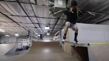 Nike Jor­dan 1 Retro High Clay Green worn by Lil Wayne in his Piano Trap & Not Me (Official Music Video)