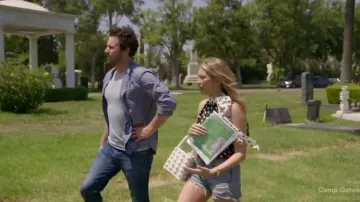 Perles Sac Blanc porté par Stassi Schroeder n en Vanderpump Règles Saison 8 Épisode 17