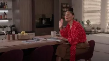 Pantalon Cargo porté par arc-en-ciel Johnson (Tracee Ellis Ross), en black-ish Saison 6 Épisode 22