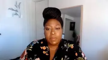 Rachel rachel roy Nicole Flo­ral Bomber Jack­et worn by Loni Love on The Real April 28, 2020