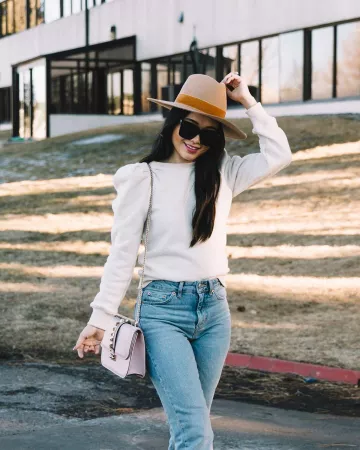 Falta de color Benson Rancher Hat de Lily Rose en la cuenta de Instagram @withlovelilyrose