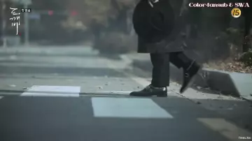 The Christian Louboutin shoes Richelieu leather-black calf-Grim Reaper (Lee Dong-wook) in Goblin (S01E01)