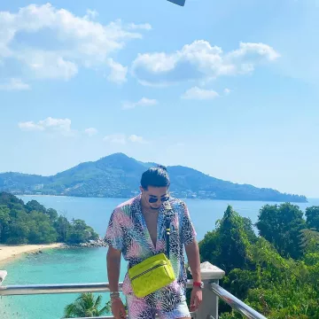 Bag yellow Louis Vuitton Lazer MMZ on the account Instagram of @lazer_2mz