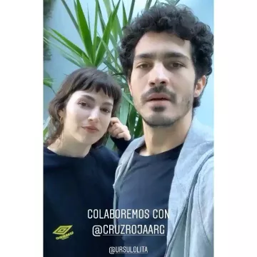 La sudadera Umbro que lleva Úrsula Corbero en su cuenta de Instagram @ursulacorberonews