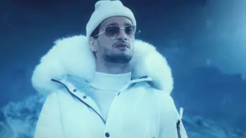 Les lunettes de soleil de Soolking dans son clip Rockstar