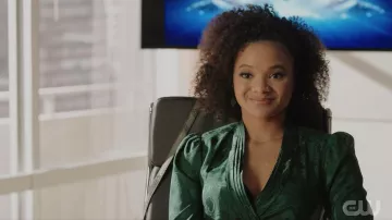 Robe verte porté par Vanessa (Jade Peyton) dans Dynastie (S03E19)