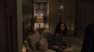 In bloom Pais­ley Print Satin Pa­ja­ma Set worn by Macy Vaughn (Madeleine Mantock) in Charmed Season 2 Episode 19