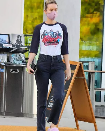 Hedley & Bennett The Wake Up & Fight Mask worn by Brie Larson Los Angeles May 1, 2020