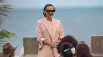 Celine Sunglasses worn by Joya Barris (Rashida Jones) in #blackAF (Season 1 Episode 8)