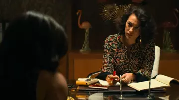 Coat/blazer worn by Enedina Arellano Felix (Mayra Hermosillo) in Narcos: Mexico (S02E04)