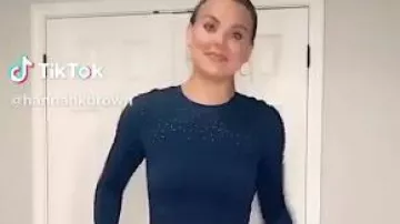 Marine Haut à Manches Longues portées par Hannah Brown dans La Bachelorette