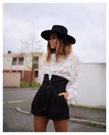 El mejor Col Montant à Volants Brodé Iro de Cindy en su cuenta de Instagram @boho_addict
