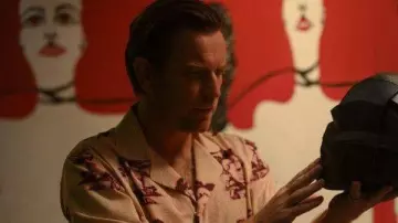 La chemise portée par Roman Sionis / Black Mask (Ewan McGregor) dans le film Birds of Prey et la fantabuleuse histoire de Harley Quinn