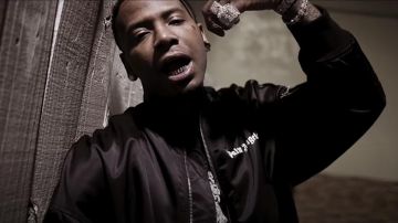 Palm Angels Lo­go Print­ed Bomber Jack­et worn by Moneybagg Yo in Spin On Em (Official Music Video) feat. Fredo Bang