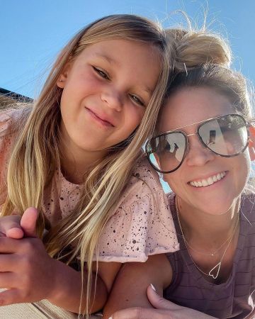 All In Sunglasses of Ashlee Nichols on the Instagram account @ashleeknichols
