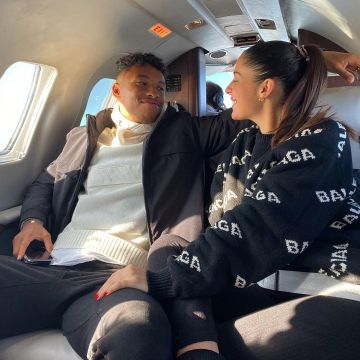 El jersey balenciaga que lució Coralie Porrovecchio en su cuenta de Instagram @porrovecchiocoralie