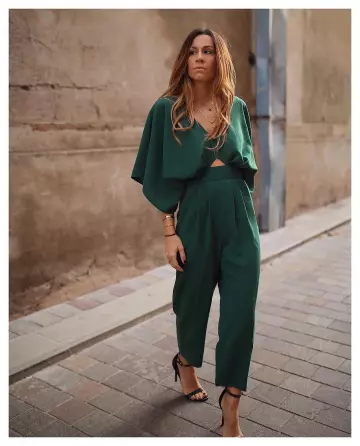 The combination Asos with Kimono Sleeve and Pants Carrot to Cindy on her account Instagram @boho_addict