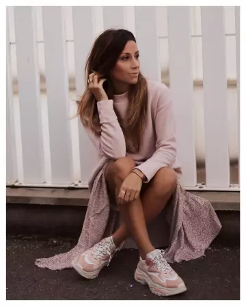 The sneakers Ash pink and white Cindy on his account Instagram @boho_addict