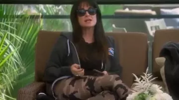 Brillant High Rise Legging porté par Kyle Richards Au Real Housewives de Beverly Hills Saison 10 Épisode 4