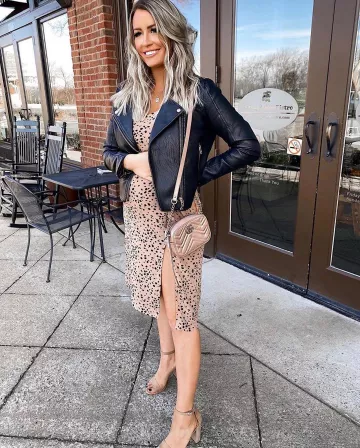 Gucci Shoul­der Bag of Sarah Knuth on the Instagram account @sarahknuth