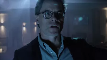 Les lunettes portées par le Dr Emil Harting (Guy Pearce) comme on le voit dans injectés de sang