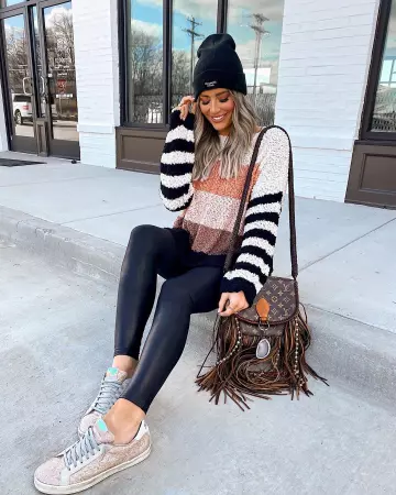 Louis vuitton Shoul­der Bag of Sarah Knuth on the Instagram account @sarahknuth