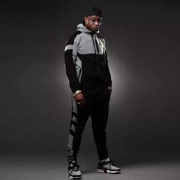 La paire de sneakers Nike Air Max Plus 3 portée par Ninho sur son compte Instagram @ninhosdt