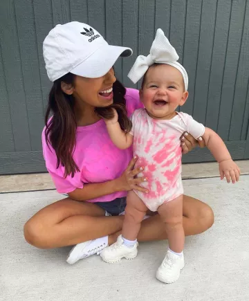 Gorra de béisbol Adidas Trefoil de Dede Raad en la cuenta de Instagram @dressupbuttercup