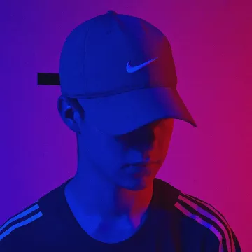 The Nike cap Seb the Fries on his account Instagram @seblafrite