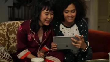 Microsoft Surface Pro used by Eleanor (Ramona Young) in Never Have I Ever (S01E05)