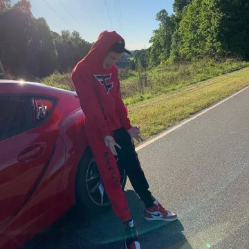 Sneakers Nike Air Jordan 1 worn by Payton Moormeier on his account Instagram @paytonmoormeier 