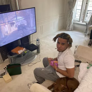 La media de jogging jordan usada por Zola en su cuenta de Instagram @binkszola 